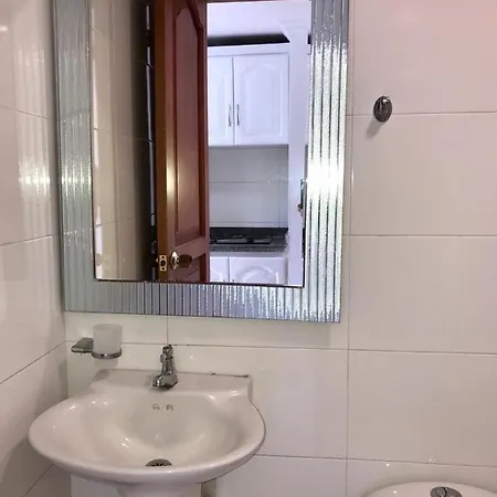 Apartamento Apartamento Totalmente Equipado A Media Cuadra De La Playa Del Laguito Cartagena