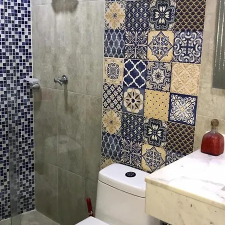 Apartamento Totalmente Equipado A Media Cuadra De La Playa Del Laguito Cartagena